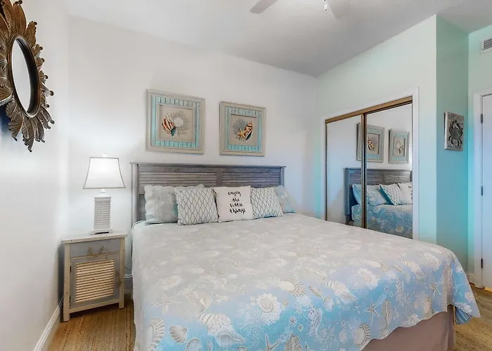 Open Bright W Breathtaking Gulf-front View & Shared Pools & Hot Tubs Gulf Shores